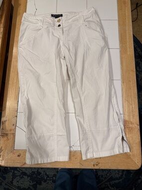 Women’s White Casual Cargo Capri Pants
